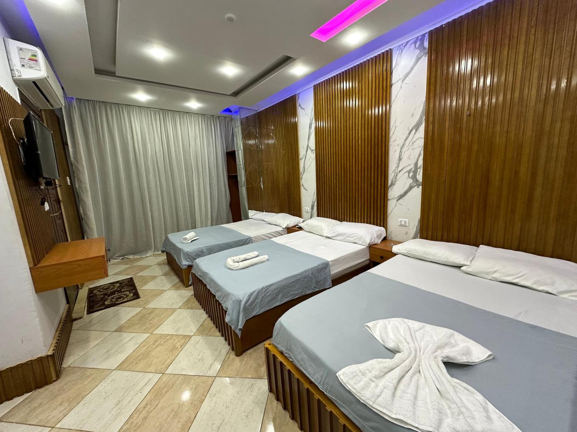 Pyramids Family Inn Kafrat al Jabal Exterior photo