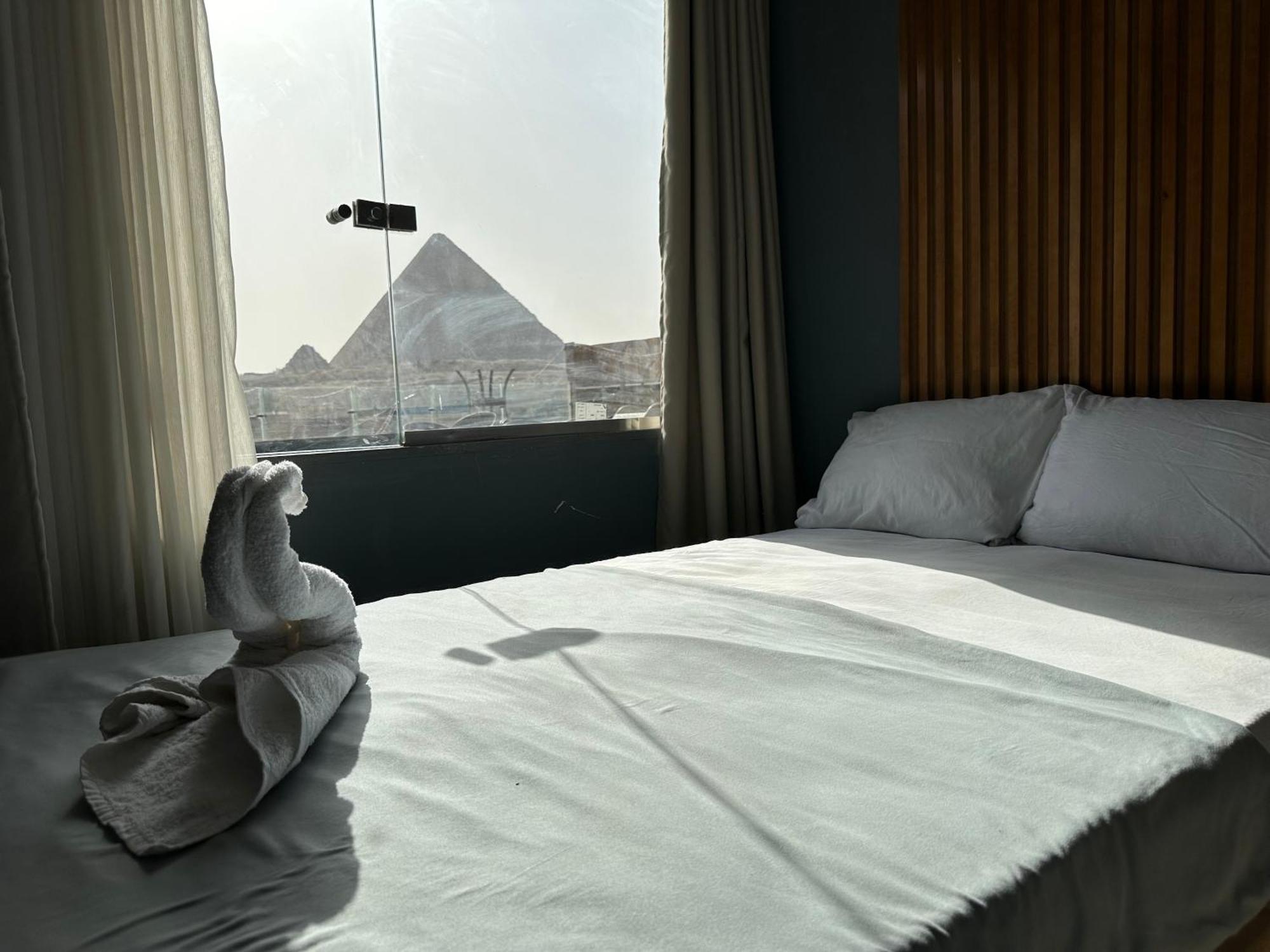 Pyramids Family Inn Kafrat al Jabal Exterior photo